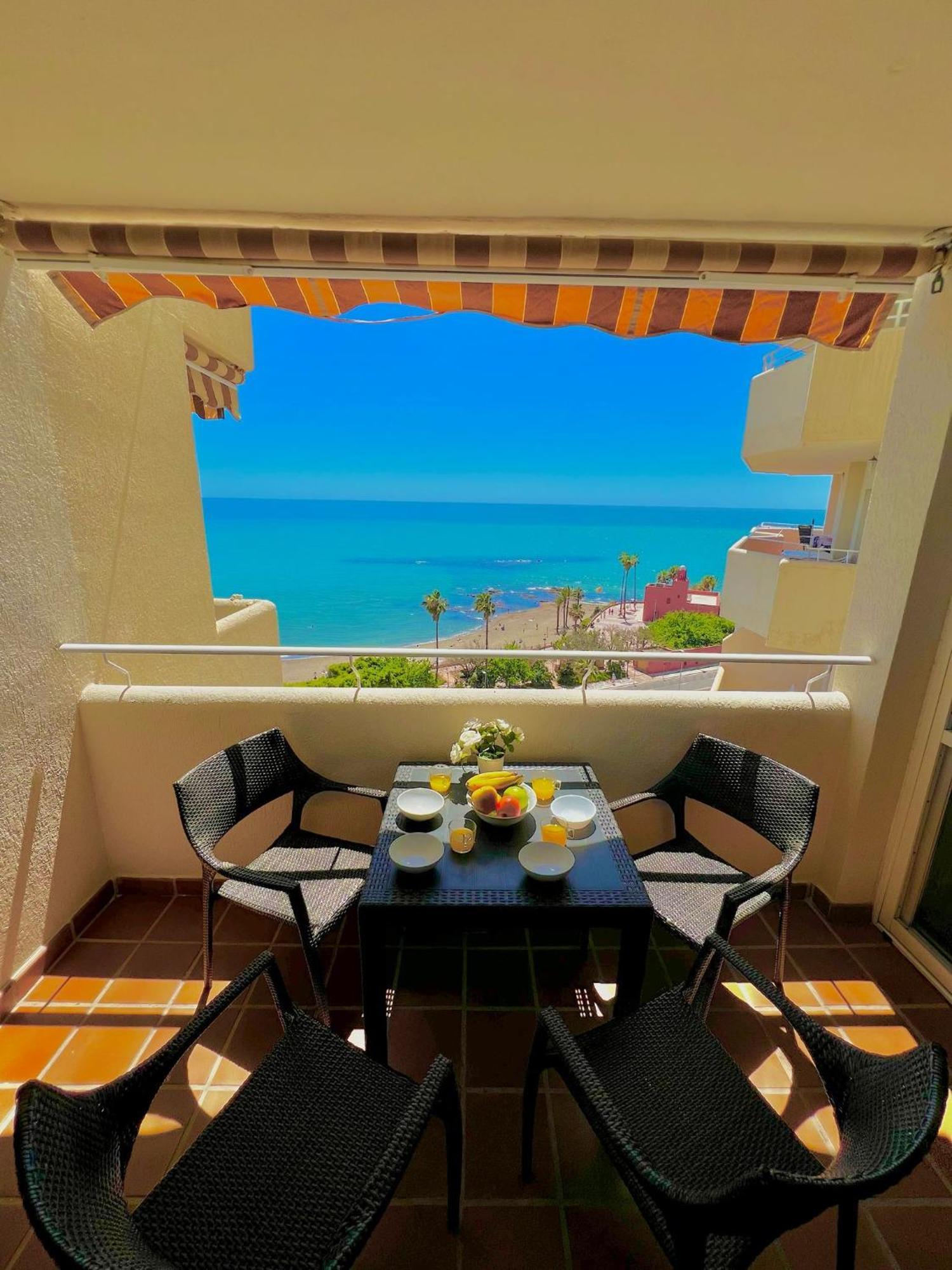 Frontal Sea View Apartment Benalbeach Бенальмадена Екстер'єр фото